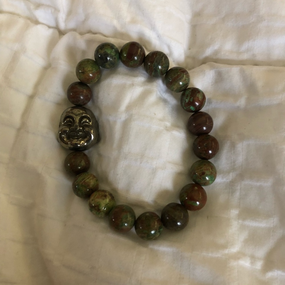 Stretch bracelet with Buddha charm
